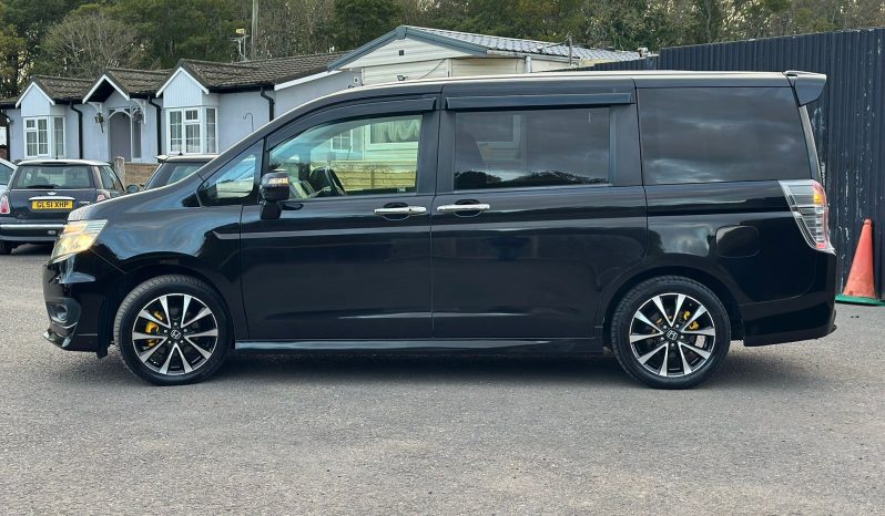 
								Honda Stepwagon Spada Z cooling 2.0 Petrol Automatic MPV full									