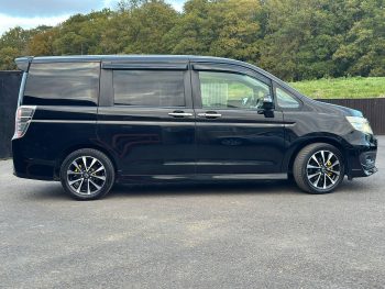 Honda Stepwagon Spada Z cooling 2.0 Petrol Automatic MPV