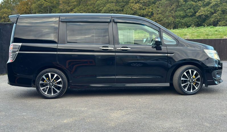 
								Honda Stepwagon Spada Z cooling 2.0 Petrol Automatic MPV full									