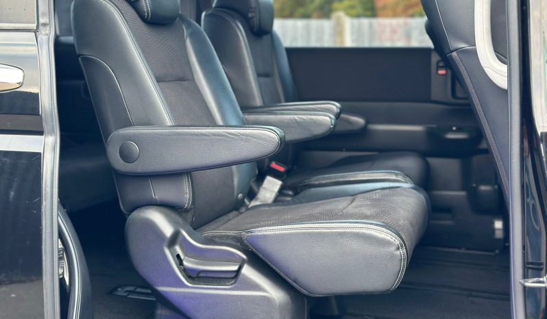 
								Honda Stepwagon Spada Z cooling 2.0 Petrol Automatic MPV full									