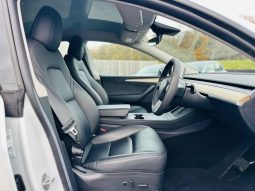 
										Tesla Model Y Automatic Electric SUV full									