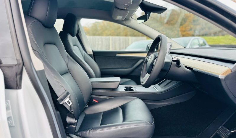 
								Tesla Model Y Automatic Electric SUV full									