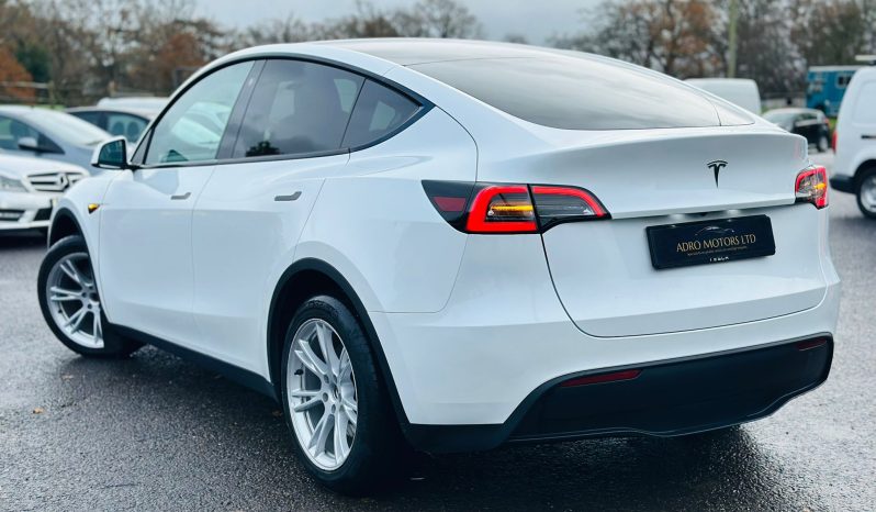 
								Tesla Model Y Automatic Electric SUV full									