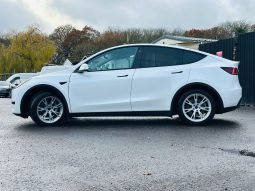 
										Tesla Model Y Automatic Electric SUV full									