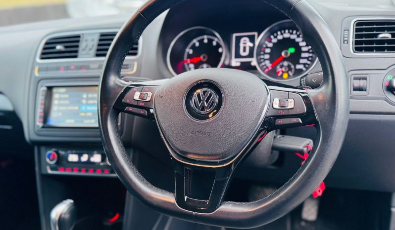 
								Volkswagen Polo 1.2 TSI Bluemotion DSG Automatic Petrol Hatchback full									