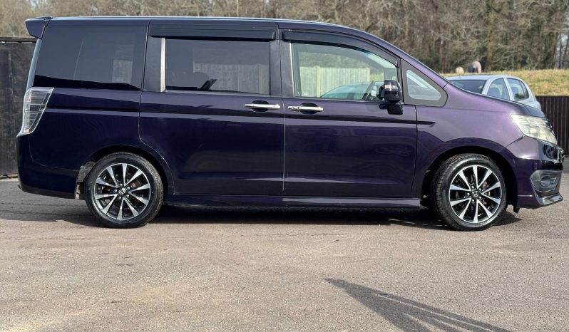 
								Honda Stepwagon Spada Z Cooling 2.0 Automatic Petrol 8 Seater MPV full									