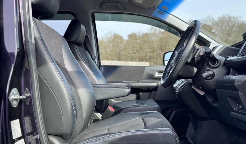 
								Honda Stepwagon Spada Z Cooling 2.0 Automatic Petrol 8 Seater MPV full									