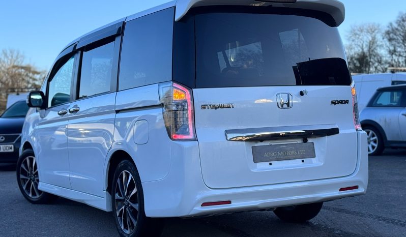 
								Honda Stepwagon Spada Z Cooling 2.0 8 Seater Automatic Petrol MPV full									