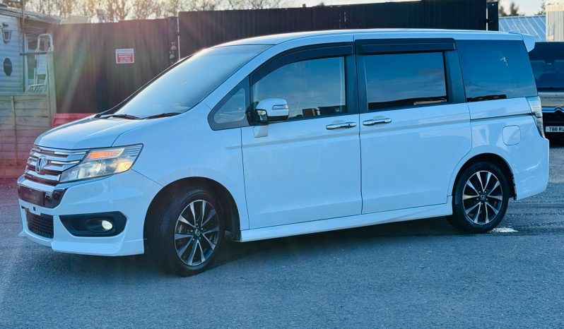 
								Honda Stepwagon Spada Z Cooling 2.0 8 Seater Automatic Petrol MPV full									