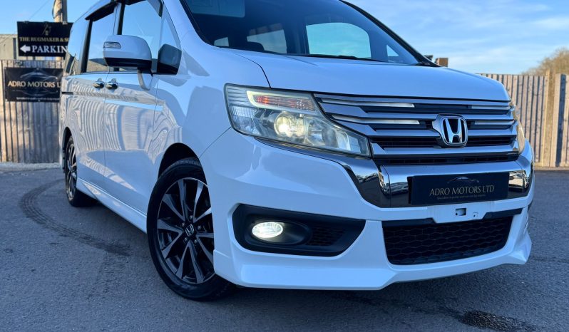 
								Honda Stepwagon Spada Z Cooling 2.0 8 Seater Automatic Petrol MPV full									