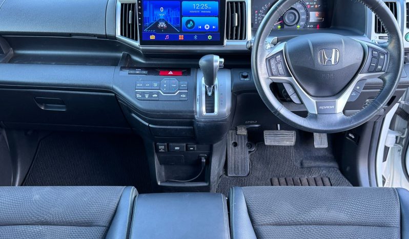 
								Honda Stepwagon Spada Z Cooling 2.0 8 Seater Automatic Petrol MPV full									