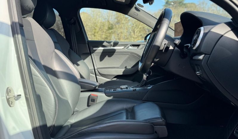 
								Audi S3 2.0 Quattro S Tronic Automatic Petrol Sedan full									