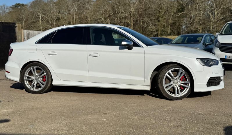 
								Audi S3 2.0 Quattro S Tronic Automatic Petrol Sedan full									