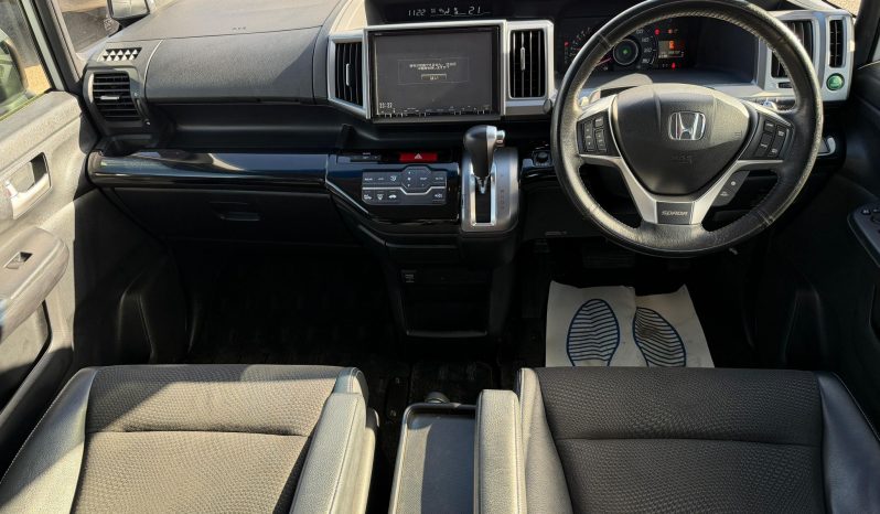 
								Honda Stepwagon Spada 2.0 Z Cooling Spirit 8 Seater Automatic Petrol MPV full									