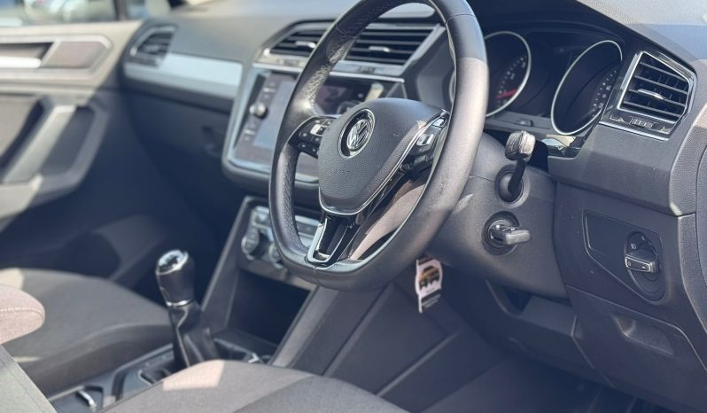 
								Volkswagen Tiguan 1.5 TSI EVO Match 6 Speed Manual Petrol SUV full									