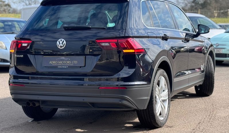 
								Volkswagen Tiguan 1.5 TSI EVO Match 6 Speed Manual Petrol SUV full									