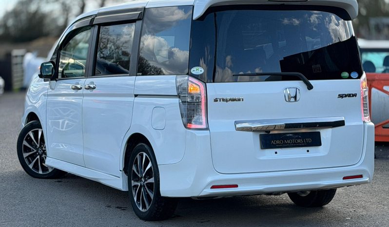 
								Honda Stepwagon Spada 2.0 Z Cooling Spirit 8 Seater Automatic Petrol MPV full									
