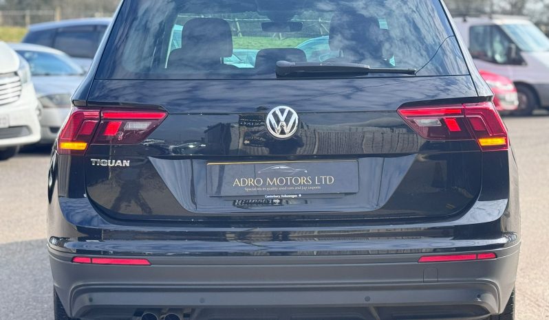 
								Volkswagen Tiguan 1.5 TSI EVO Match 6 Speed Manual Petrol SUV full									