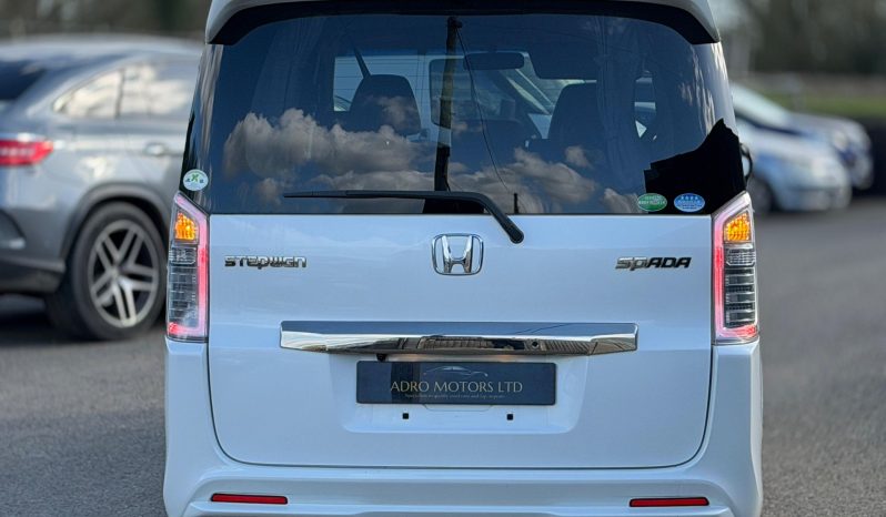 
								Honda Stepwagon Spada 2.0 Z Cooling Spirit 8 Seater Automatic Petrol MPV full									