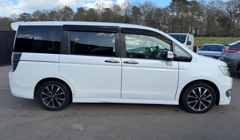 
								Honda Stepwagon Spada 2.0 Z Cooling Spirit 8 Seater Automatic Petrol MPV full									