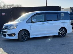 
										Honda Stepwagon Spada 2.0 Z Cool Spirit Automatic Petrol MPV full									