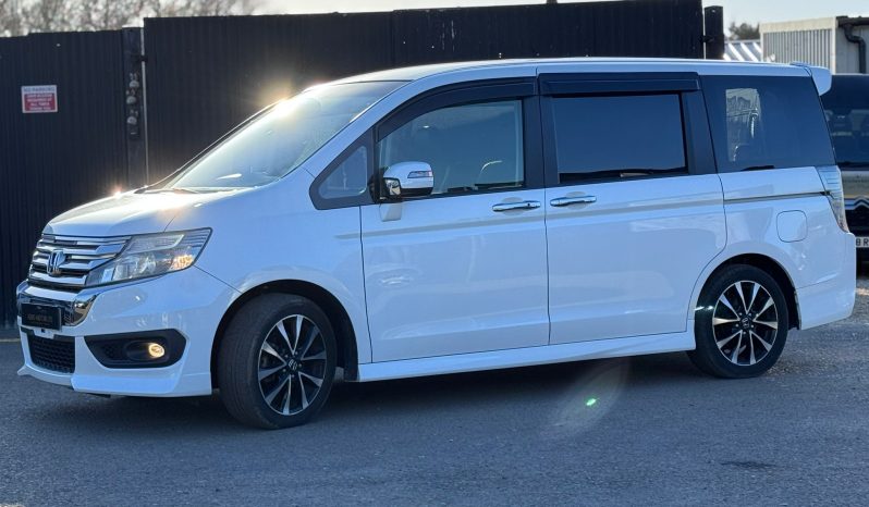 
								Honda Stepwagon Spada 2.0 Z Cool Spirit Automatic Petrol MPV full									