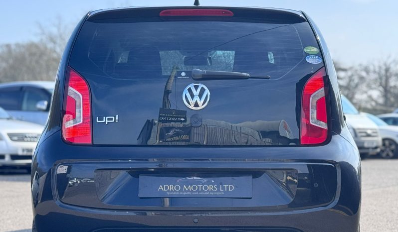 
								Volkswagen High Up! Automatic Petrol Hatchback full									