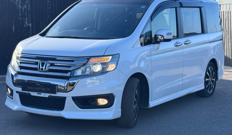 
								Honda Stepwagon Spada 2.0 Z Cool Spirit Automatic Petrol MPV full									