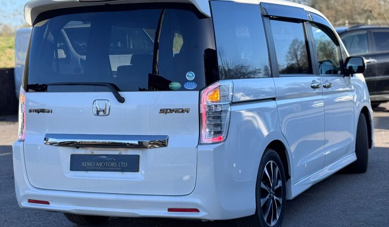 
								Honda Stepwagon Spada 2.0 Z Cool Spirit Automatic Petrol MPV full									