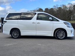 
										Toyota Vellfire Golden Eyes 2.4 Automatic Petrol MPV full									
