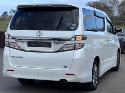 
										Toyota Vellfire Golden Eyes 2.4 Automatic Petrol MPV full									