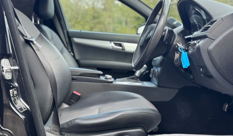 
								Mercedes C180 Kompressor 1.6 Automatic Petrol Saloon full									