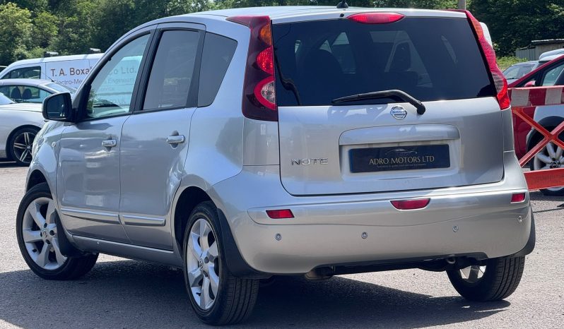 
								Nissan Note 1.6 Tekna Automatic Petrol Hatchback full									