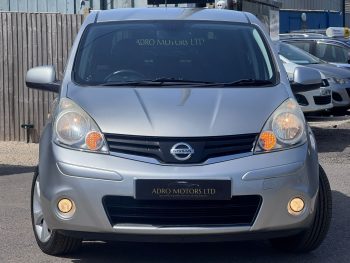 Nissan Note 1.6 Tekna Automatic Petrol Hatchback