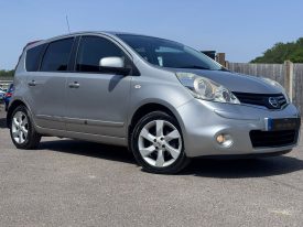 Nissan Note 1.6 Tekna Automatic Petrol Hatchback