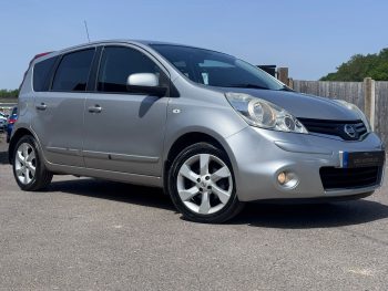 Nissan Note 1.6 Tekna Automatic Petrol Hatchback