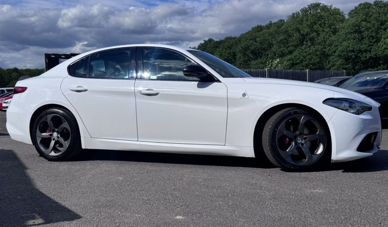 
								Alfa Romeo Gilliam 2.2 JTDM-2 180 Speciale Diesel Automatic Saloon full									