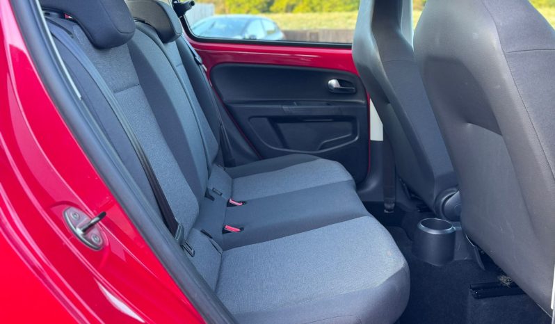 
								Volkswagen Move Up! 1.0 ASG Automatic Petrol Hatchback full									
