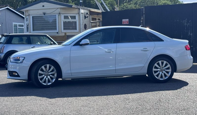 
								Audi A4 2.0T Quattro S Tronic Automatic Petrol Saloon full									