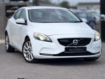 Volvo V40 1.6 T4 SE Lux Automatic Petrol Hatchback