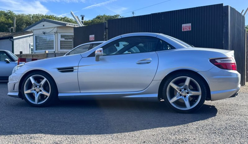 
								Mercedes SLK200 AMG Sport G-Tronic Automatic Petrol Convertible full									