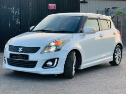Suzuki Swift 1.2 RS IDLING Stop Mild Automatic Hybrid Petrol Hatchback