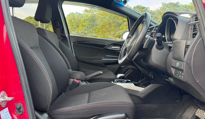 
								Honda Jazz 1.5 S Package Hyrbid Automatic Petrol Hatchback full									