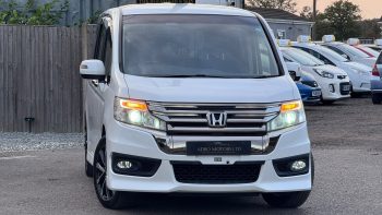 Honda Stepwagon Spada Z Cooling Spirit 2.0 8 Seater CVT Automatic Petrol MPV