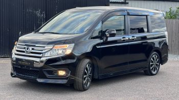 Honda Stepwagon 2.0 Spada Z Cooling Spirit 8 Seater Automatic Petrol MPV